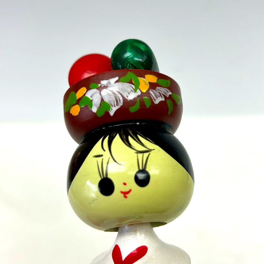 Vintage handmade wooden bobble-head Kokeshi doll dated 1971 - Picture 5 of 8